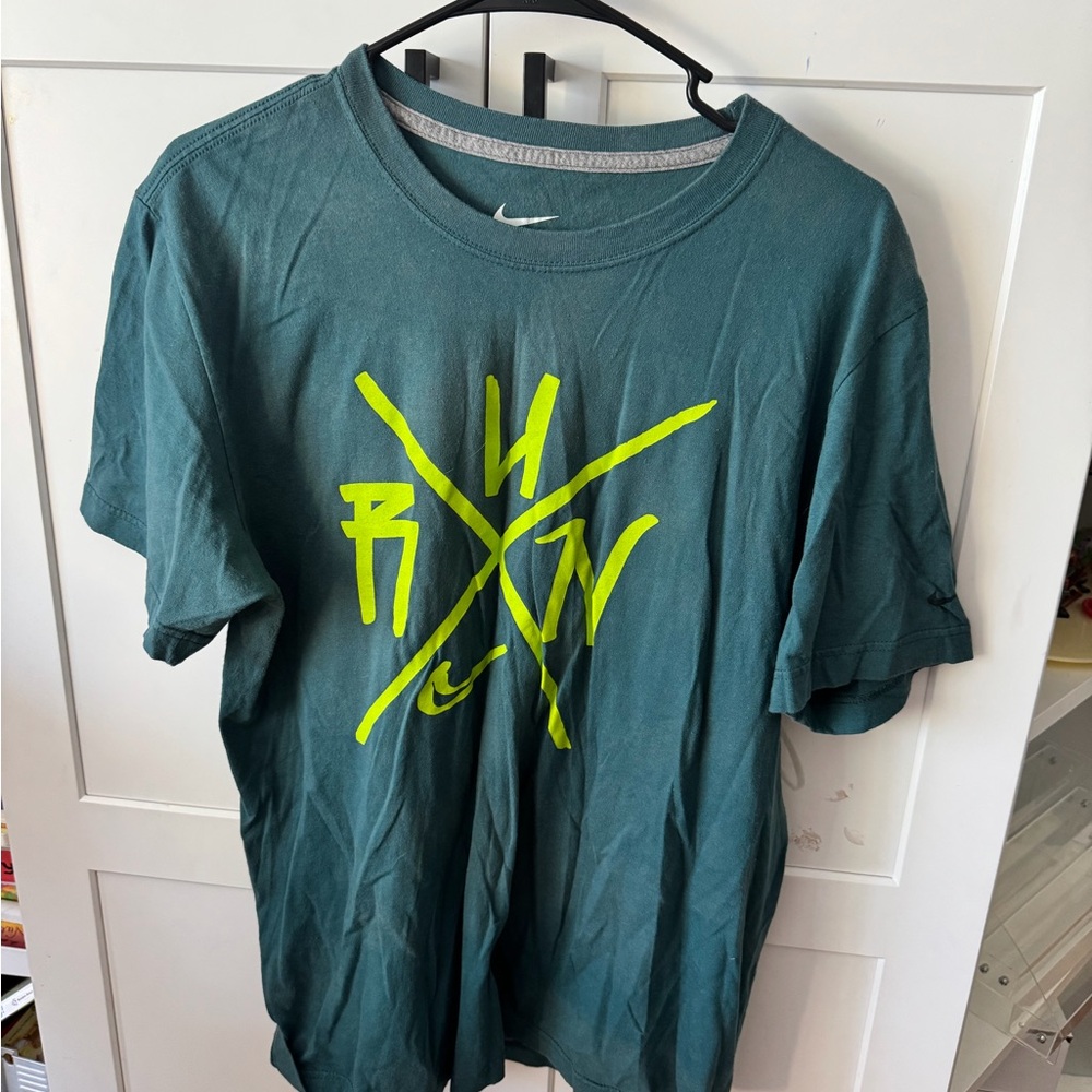 Nike Men’s Teal Graphic Short Sleeve Tee with Neon Yellow Logo